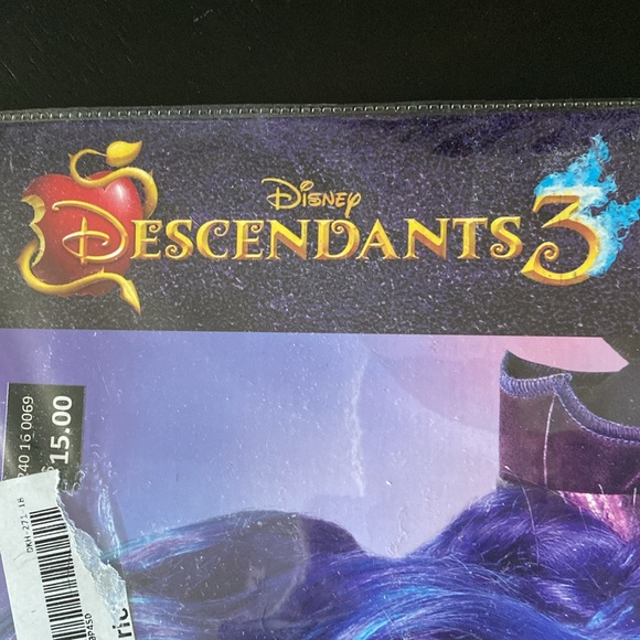 Disney Wig Costume Descendants 3 Halloween NWT - Picture 2 of 4